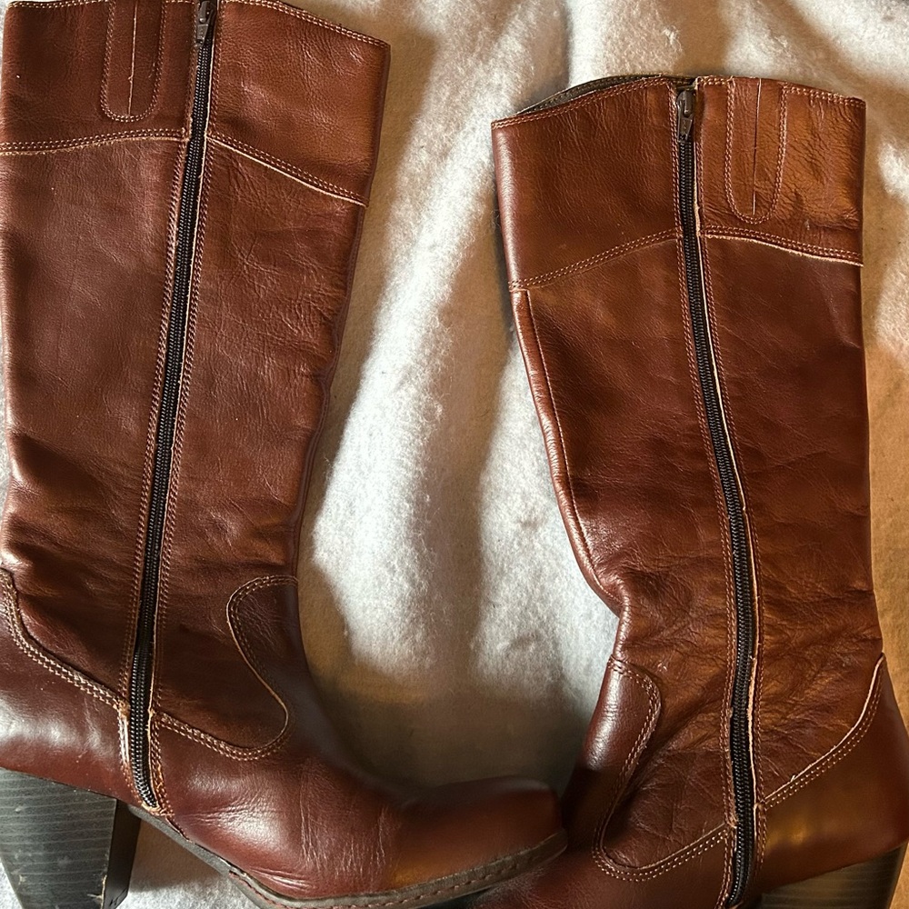 Boc Size 10 Brown Leather Knee-High Boots - Picture 3 of 7